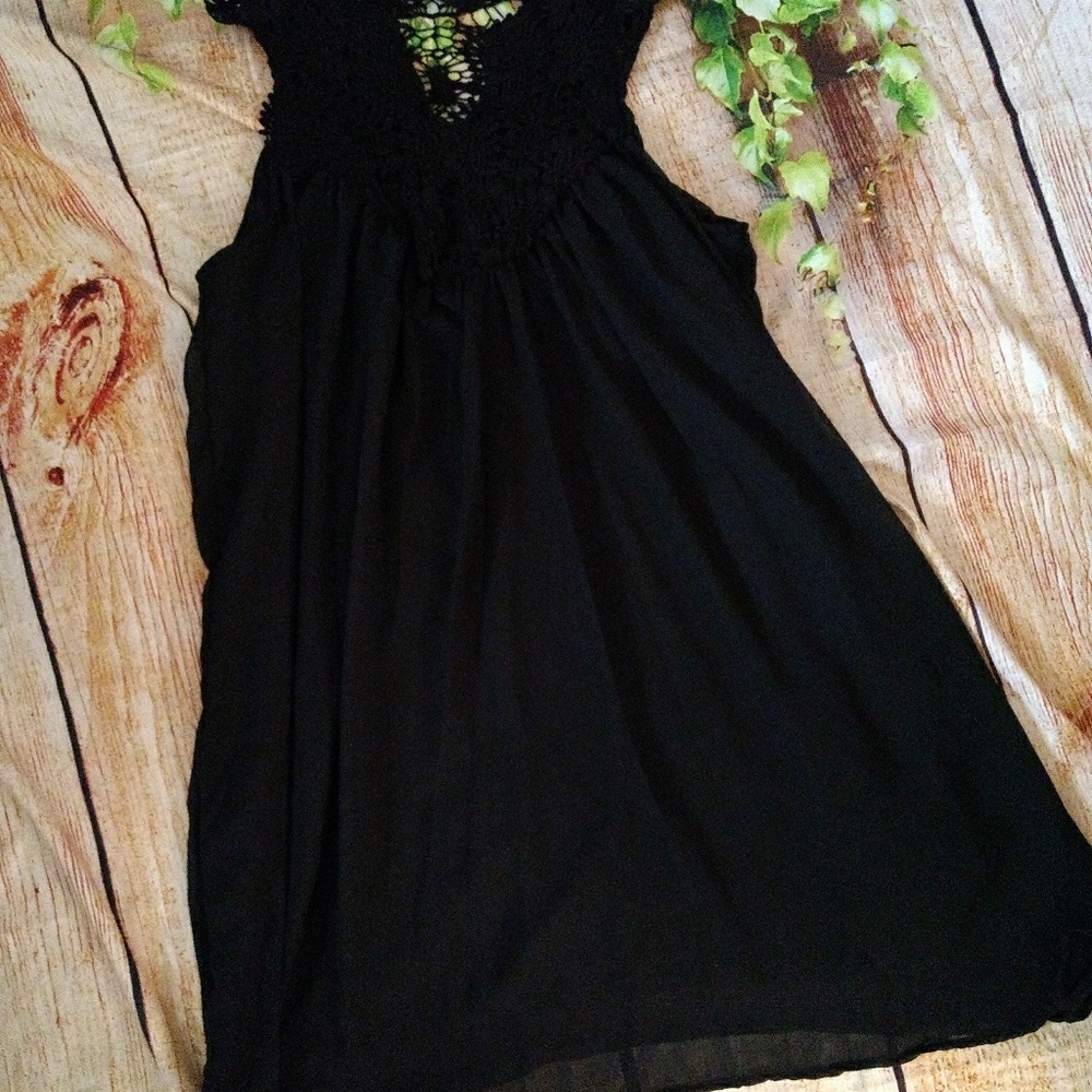 Sexy Crochet & Chiffon 👗firm $15 each - Picture 2 of 5